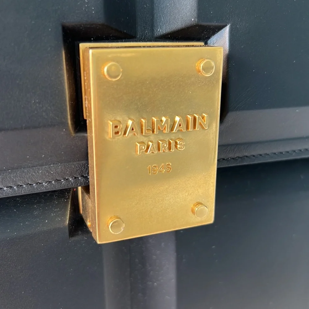 New Balmain’s famous Chocolate bag with strap. Designer bag. Chocolate model. - Picture 4 of 15